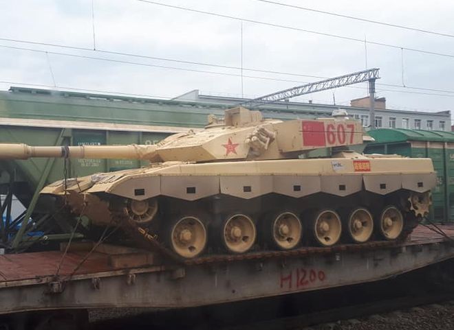 На вокзале Рязань-2 заметили китайские танки