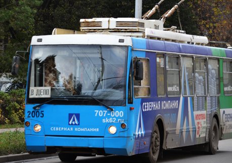 ФАС: реклама на окнах рязанских троллейбусов обзору не мешает