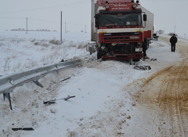 На трассе Шацк — Касимов произошли две аварии с участием грузовых автомобилей