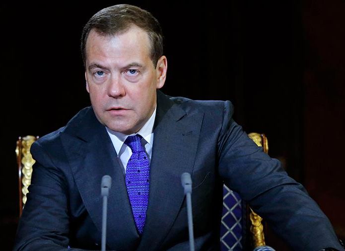Twitter Медведева взломали