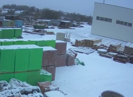 Камера видеонаблюдения засняла гибель рабочего на территории рязанского гипермаркета