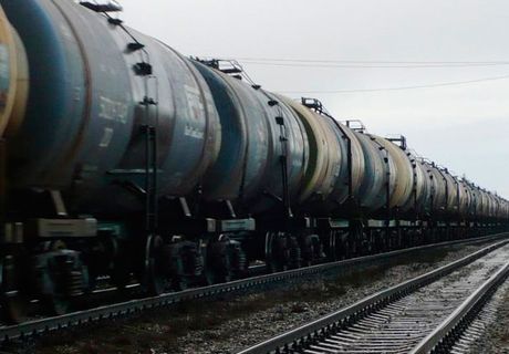 В Госдуме предложили запретить продажу нефти за рубеж