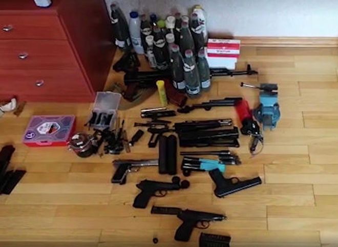 ФСБ изъяла оружие из подпольной мастерской в Рязанской области