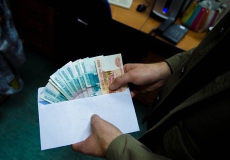 Прокуратура назвала средний размер взятки в Крыму