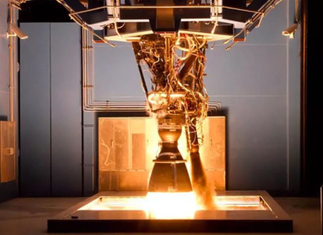 Новейший двигатель SpaceX взорвался на испытаниях