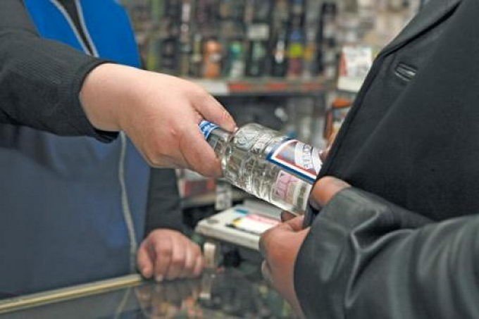 В выходные в Рязани изъяли более 700 литров алкоголя