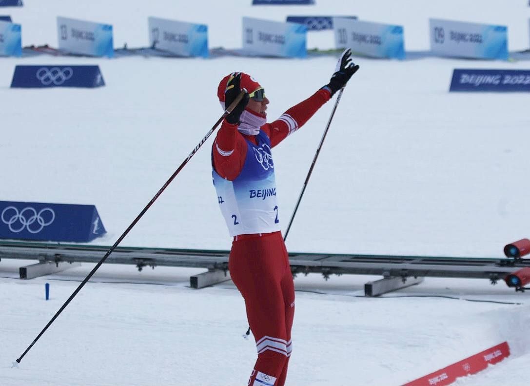 Большунов выиграл лыжный марафон на Олимпиаде