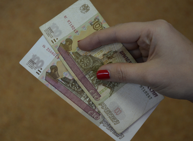 Госдума повысит МРОТ на 850 рублей