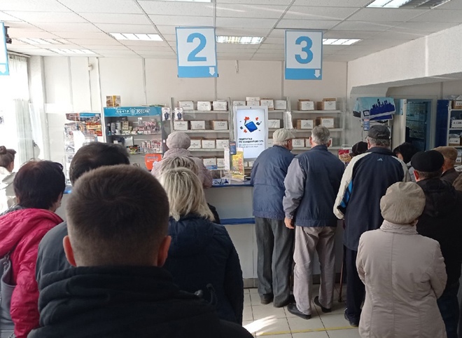 Рязанцы рассказали об огромных очередях в почтовом отделении на улице Новоселов