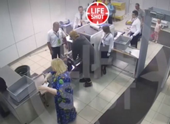 Сергей Зверев устроил скандал в аэропорту Иркутска (видео)
