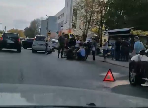 ДТП с мотоциклом в Октябрьском городке: байкер получил серьезные травмы