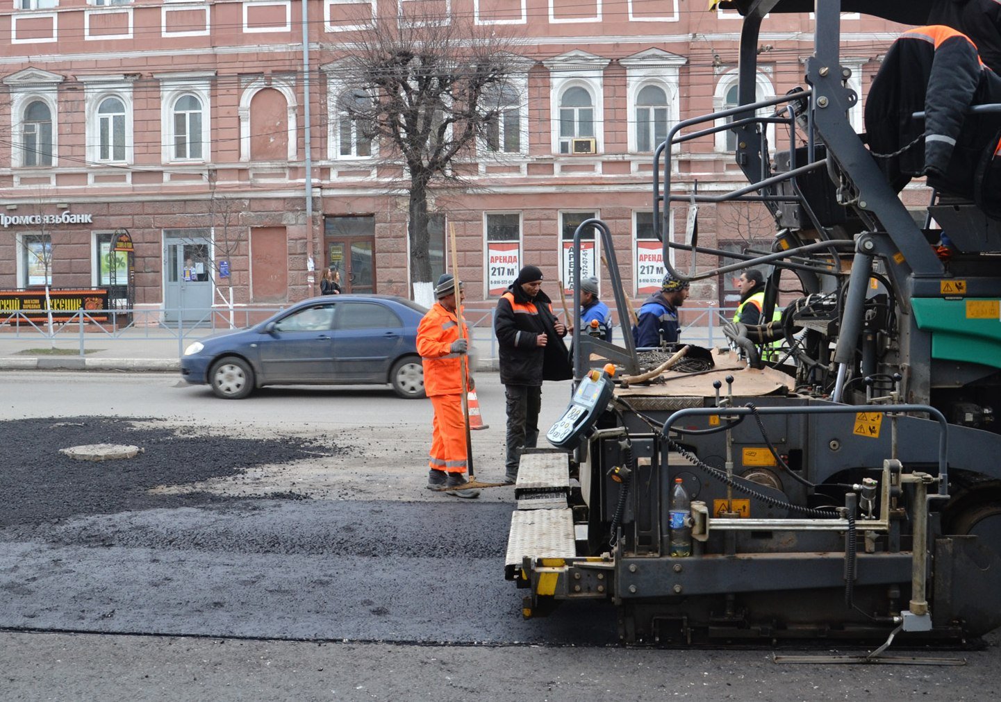 Ковалев призвал срочно заняться ремонтом дорог
