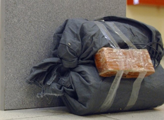 В жилом доме на севере Москвы обнаружили сумку с бомбой