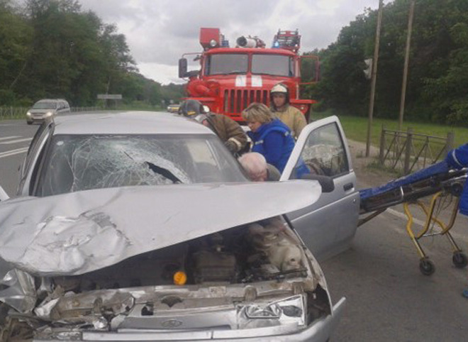В Рыбновском районе столкнулись два легковых автомобиля