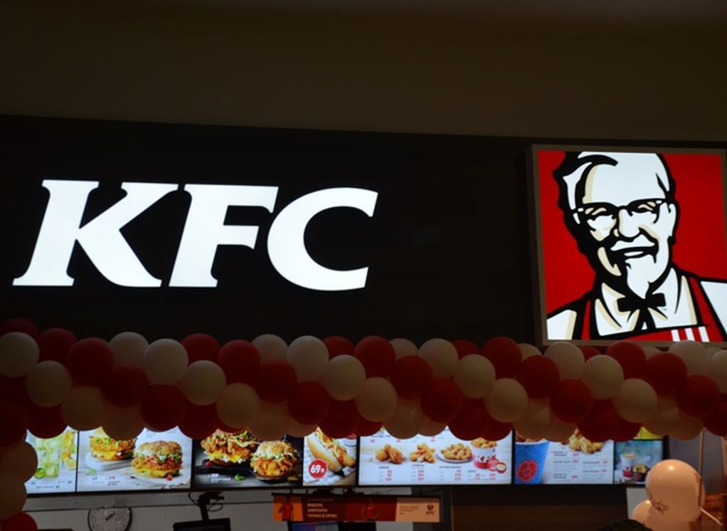 KFC и Burger King переходят на напитки «Черноголовки»