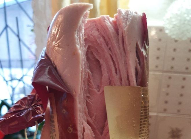Производитель назвал возможную причину «взрыва» колбасы в Туле
