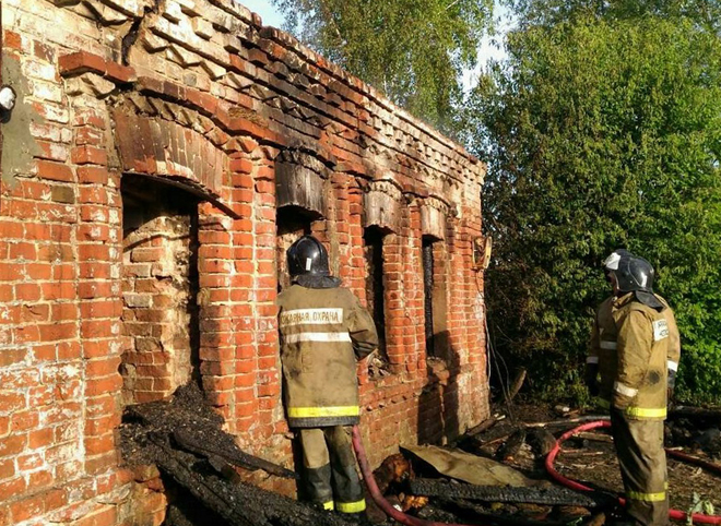 На пожаре в Скопинском районе погиб 36-летний мужчина
