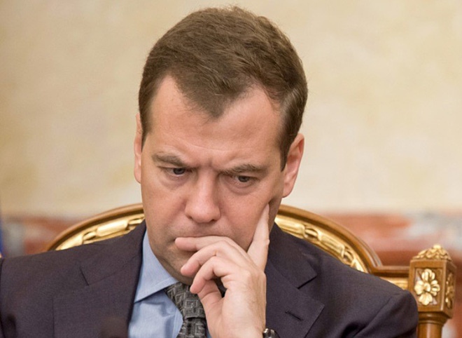 Медведев назвал пенсионные изменения самым трудным решением за 10 лет
