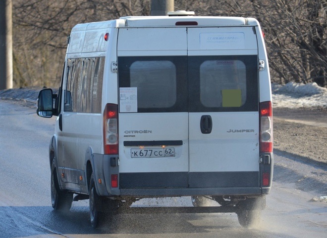 Рязанцы сообщили об отсутствии общественного транспорта в Приокском и Недостоеве