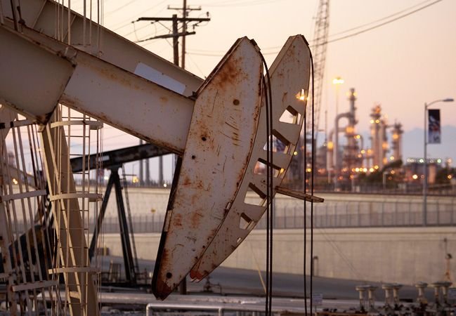 Цена на нефть повысилась до $40 впервые с декабря 2015 года