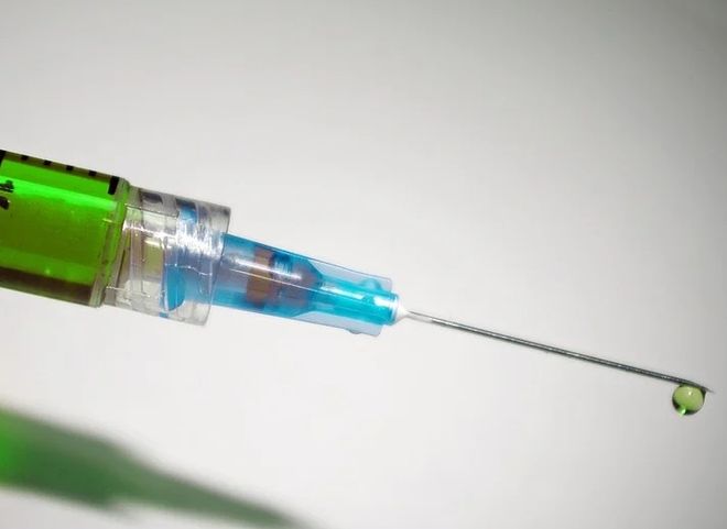 Роспотребнадзор: все ограничения в России снимут только после появления вакцины