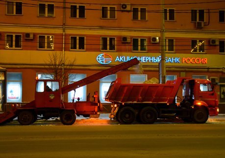 В Рязанской области снег убирают 500 машин