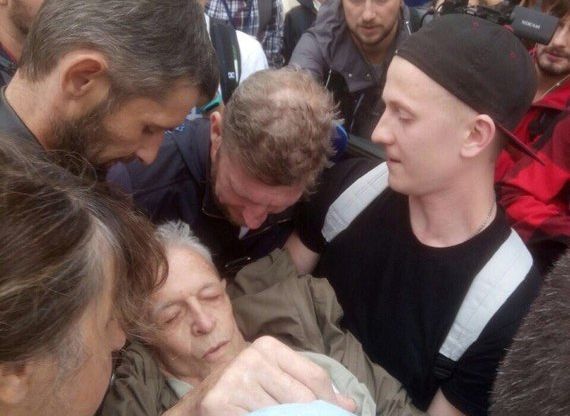 СМИ: на акции протеста в Петербурге полиция проводит «жесткие задержания»