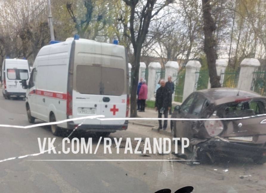 В ДТП на улице Новой пострадала 23-летняя фельдшер скорой помощи