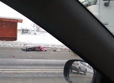ГИБДД разыскивает очевидцев гибели женщины на Московском шоссе