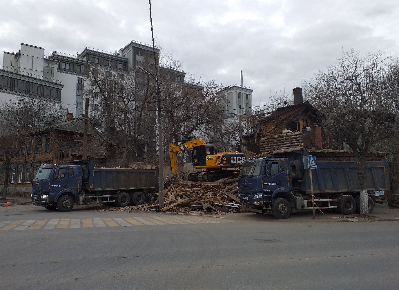 Варламов назвал снос старинного дома на Право-Лыбедской актом вандализма