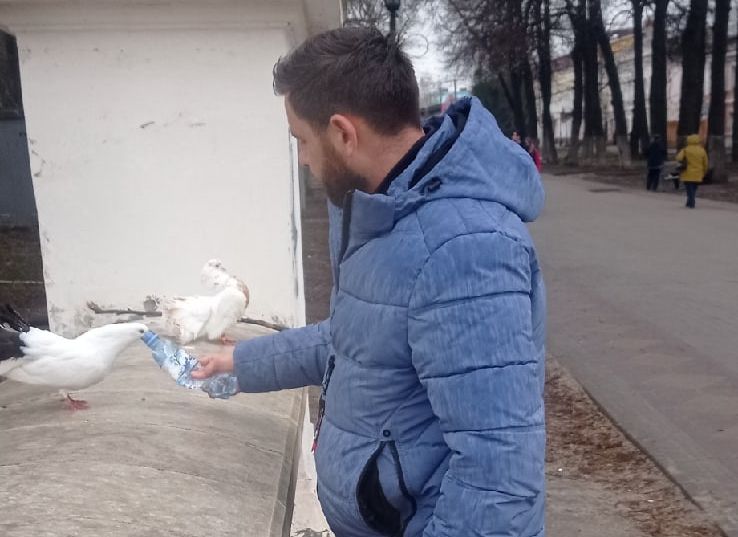 «Разводилы» с голубями у Рязанского кремля выманили у семьи более 2 тыс. рублей