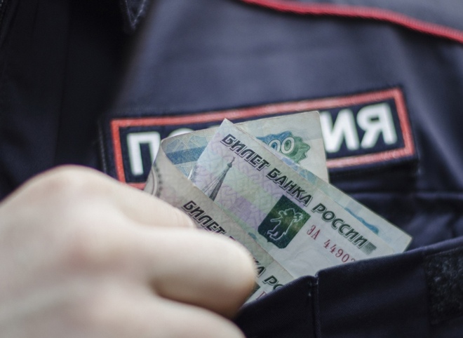 Рязанца оштрафовали на 100 тыс. рублей за попытку подкупить полицейского