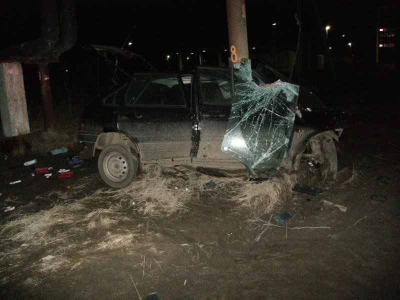 В Рязани водитель врезался в столб и погиб
