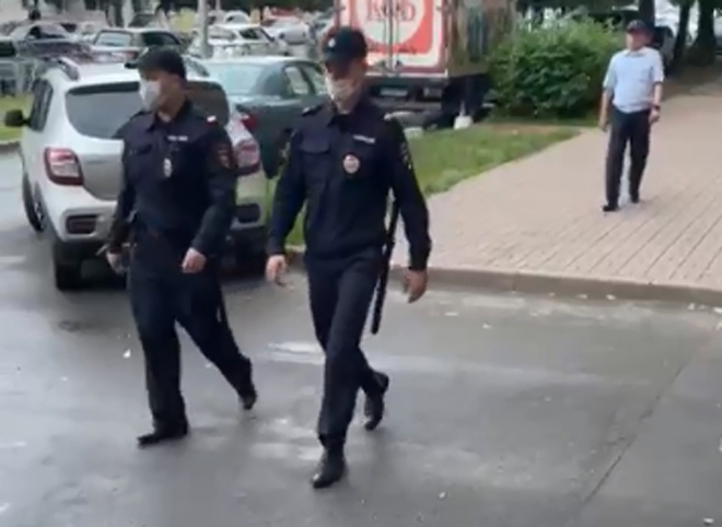 Очевидцы сообщили о массовых рейдах полиции в Рязани