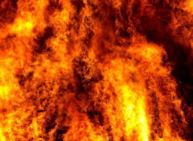 На пожаре в селе Ласково пострадали трое детей