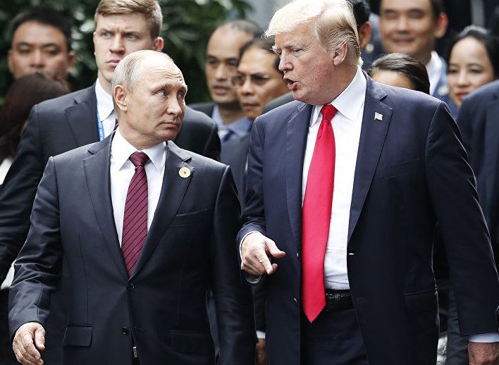 СМИ: Трамп заискивал перед Путиным во время их первого телефонного разговора