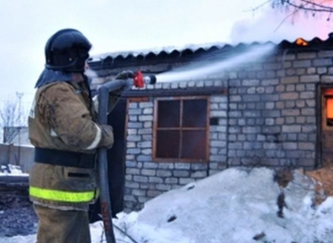 За неделю рязанские пожарные спасли из огня троих детей
