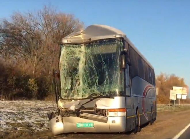 Под Рязанью автобус столкнулся с грузовиком