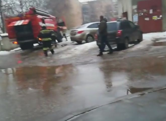 В Рязани загорелась электроподстанция (видео)
