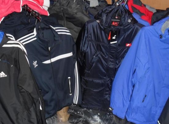 В Касимове изъяли 475 комплектов контрафактной одежды и обуви