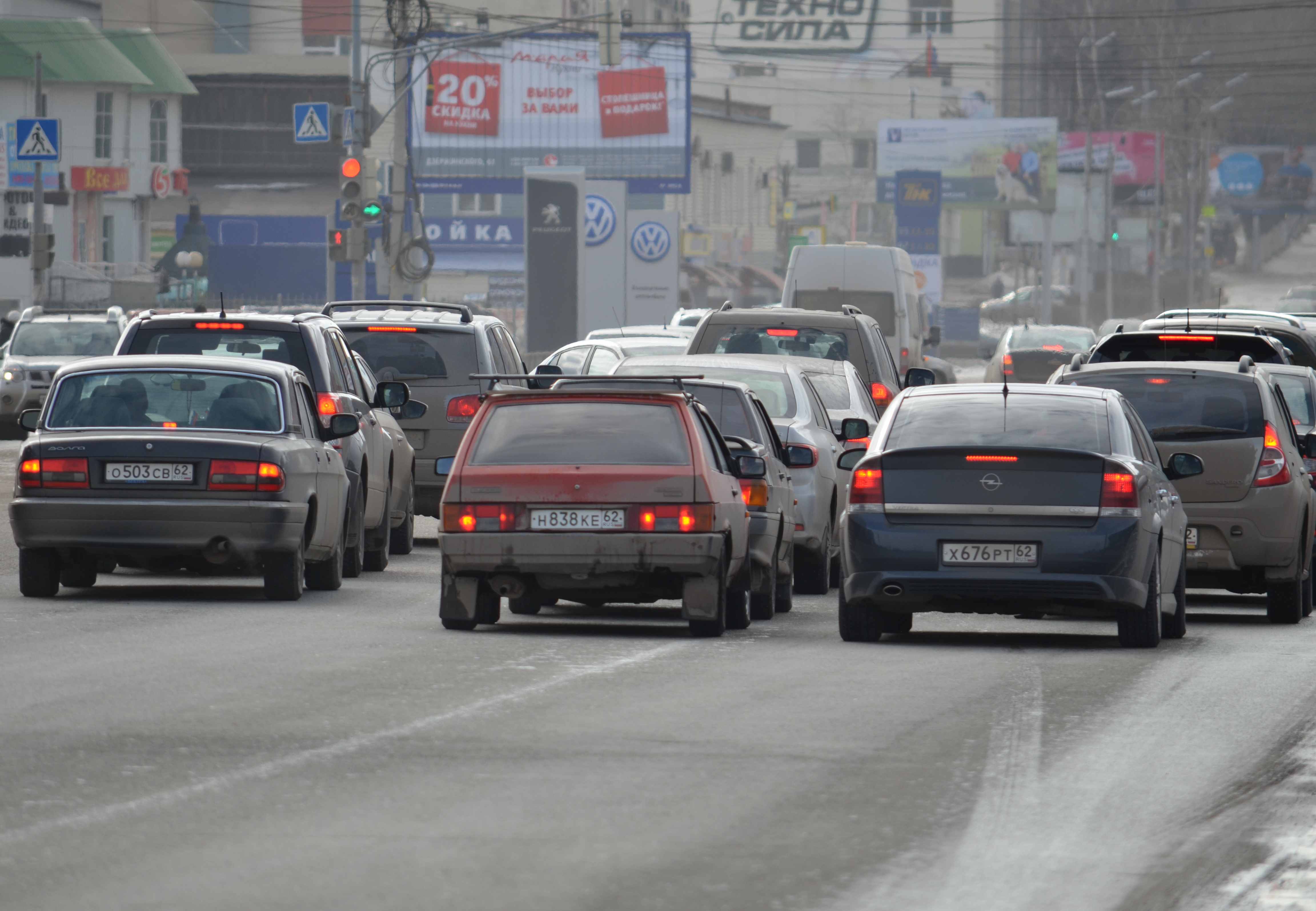 В Рязани 15 тыс. автовладельцев задолжали 165 млн