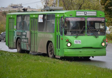 В Саратове троллейбусы и трамваи обесточены за долги