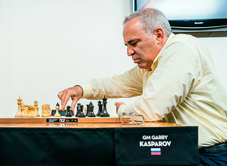 Каспаров завершил шахматную карьеру после провала в Сент-Луисе