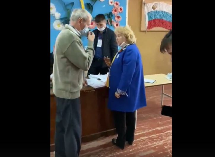 Скандальная ситуация на избирательном участке в Сасове попала на видео