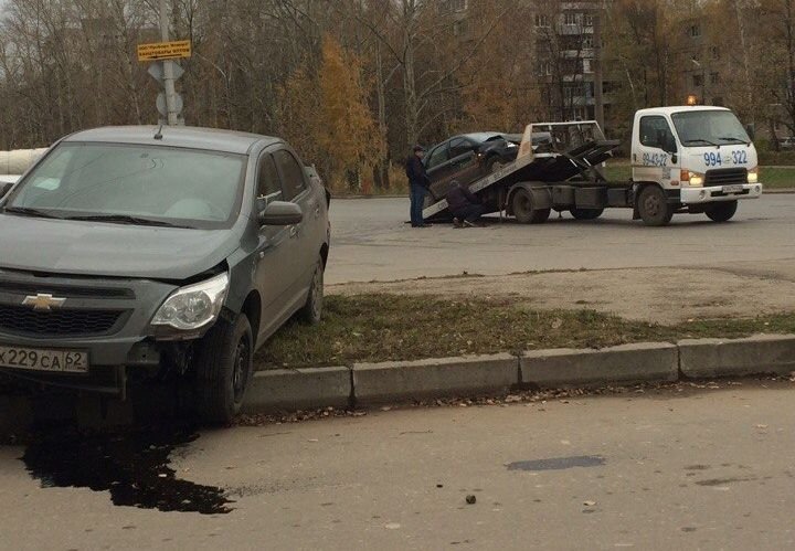 Фото: на Черновицкой произошло ДТП с участием такси
