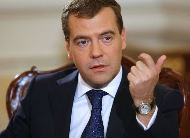 Медведев: падение ВВП России прекратилось