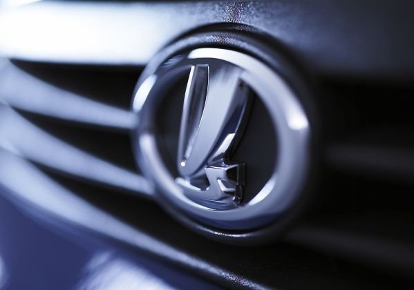 «АвтоВАЗ» поднимет цены на автомобили Lada на 9%