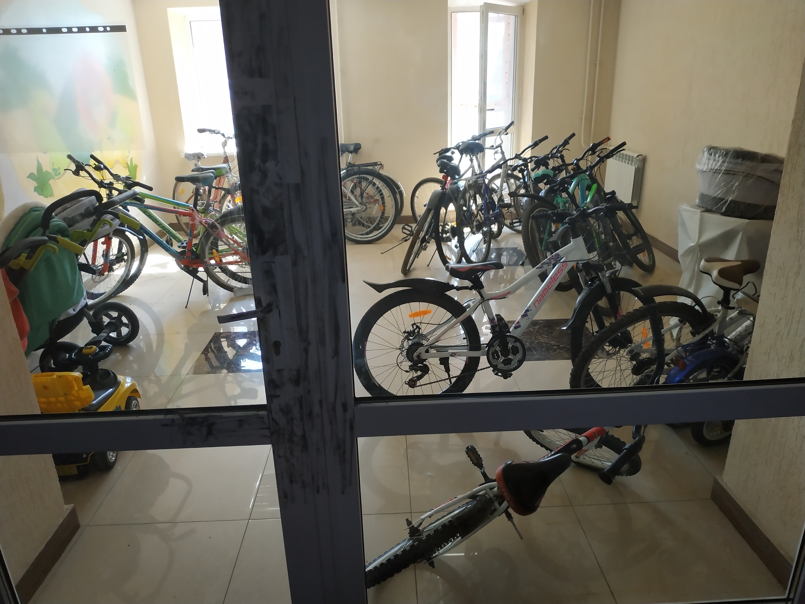 В рязанском ЖК «Юный» совершена массовая кража велосипедов
