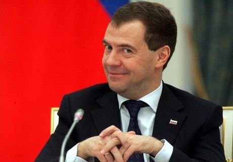 Медведев: ситуация в экономике РФ достаточно стабильная