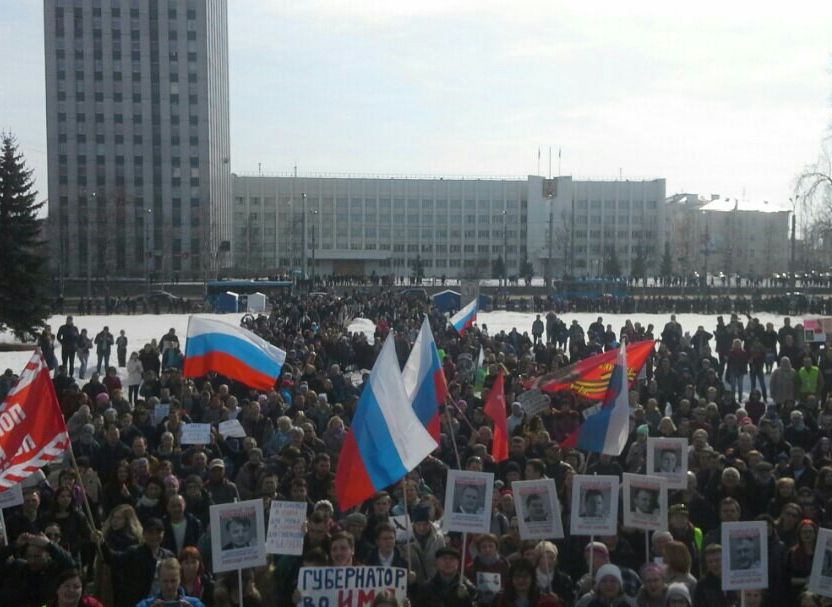 В Архангельске проходят массовые «мусорные» протесты